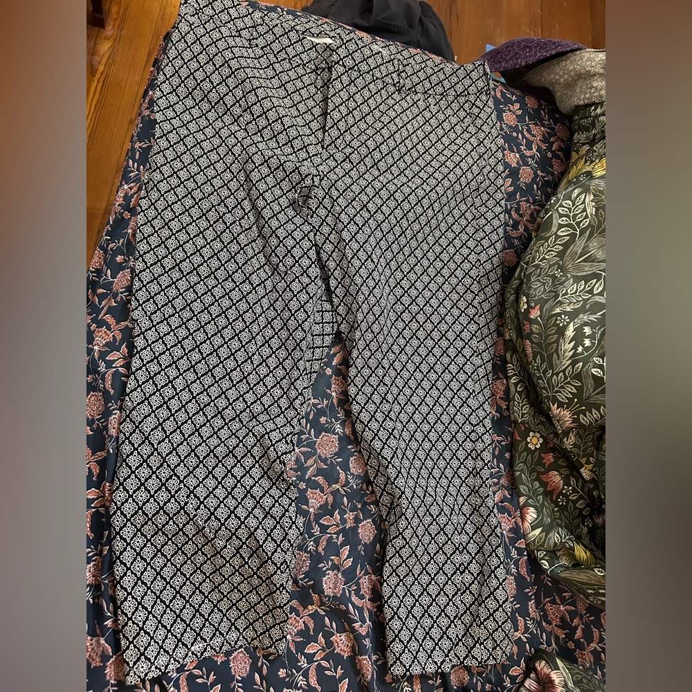EUC High Rise Ankle Pixie Pants Old Navy